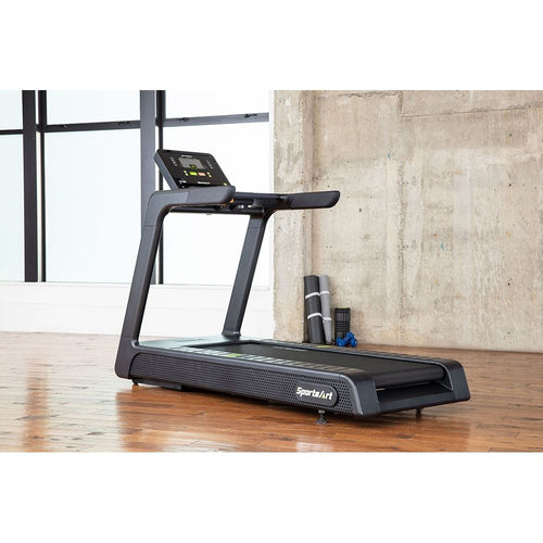 SportsArt T673L Treadmill image 1